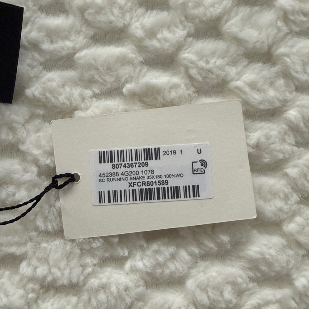 Gucci 100% Wool Running Snake Scarf-452388-Authentic-NWT - Picture 5 of 10